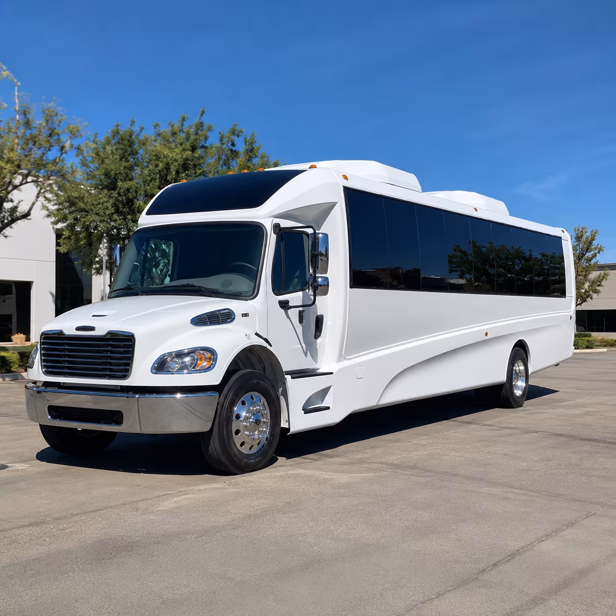 lafayette 25 passenger minibus