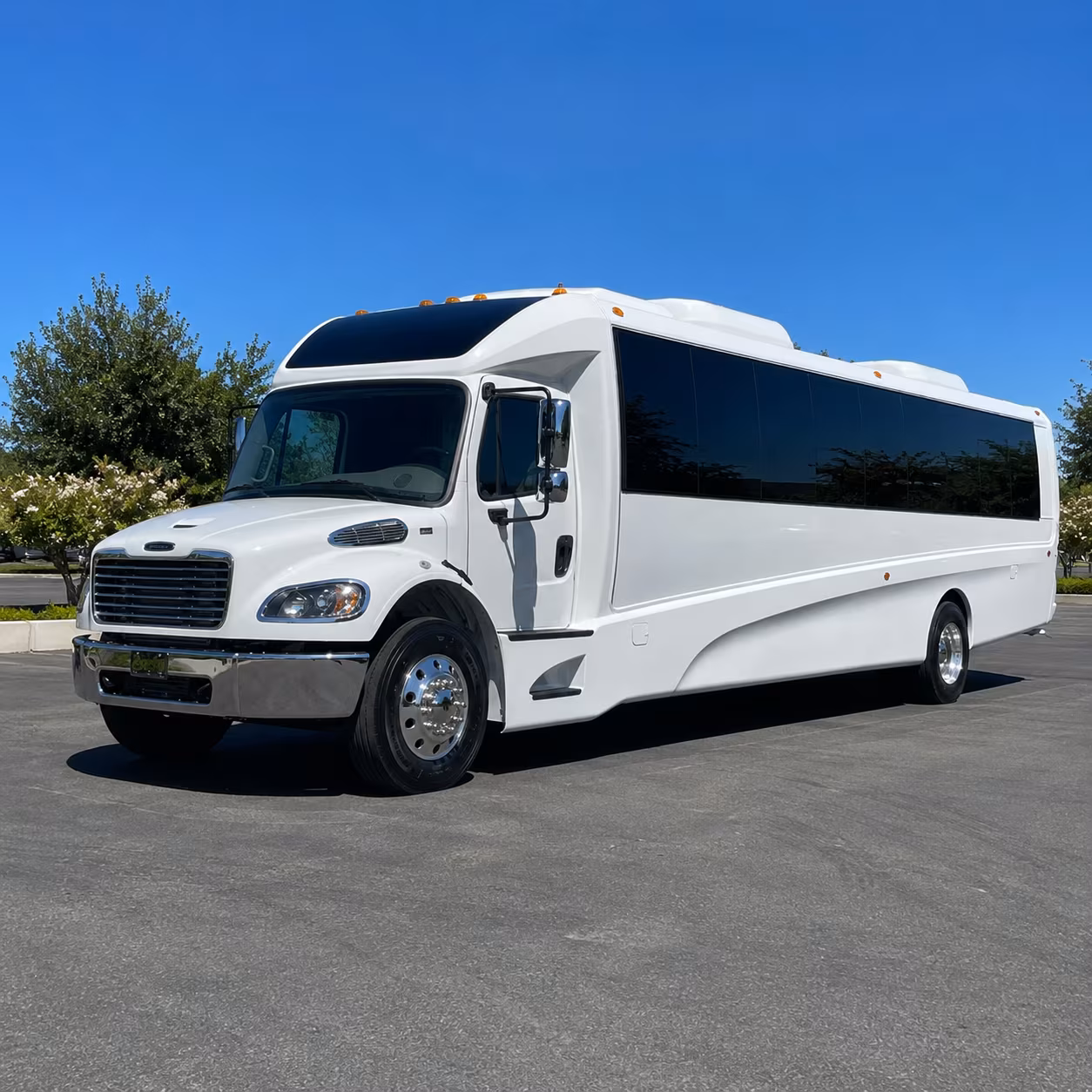 lafayette 35 passenger minibus