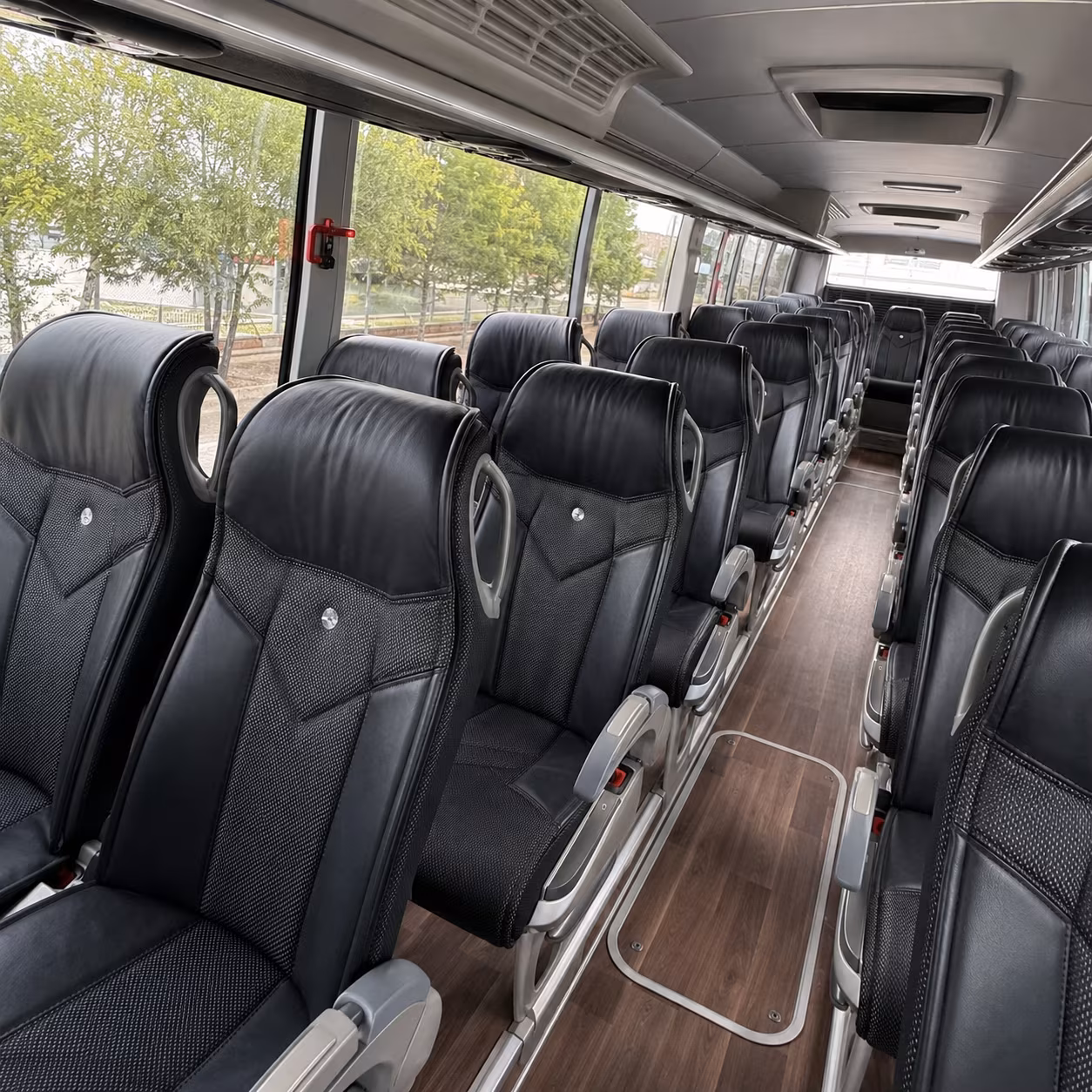 lafayette minibus rentals