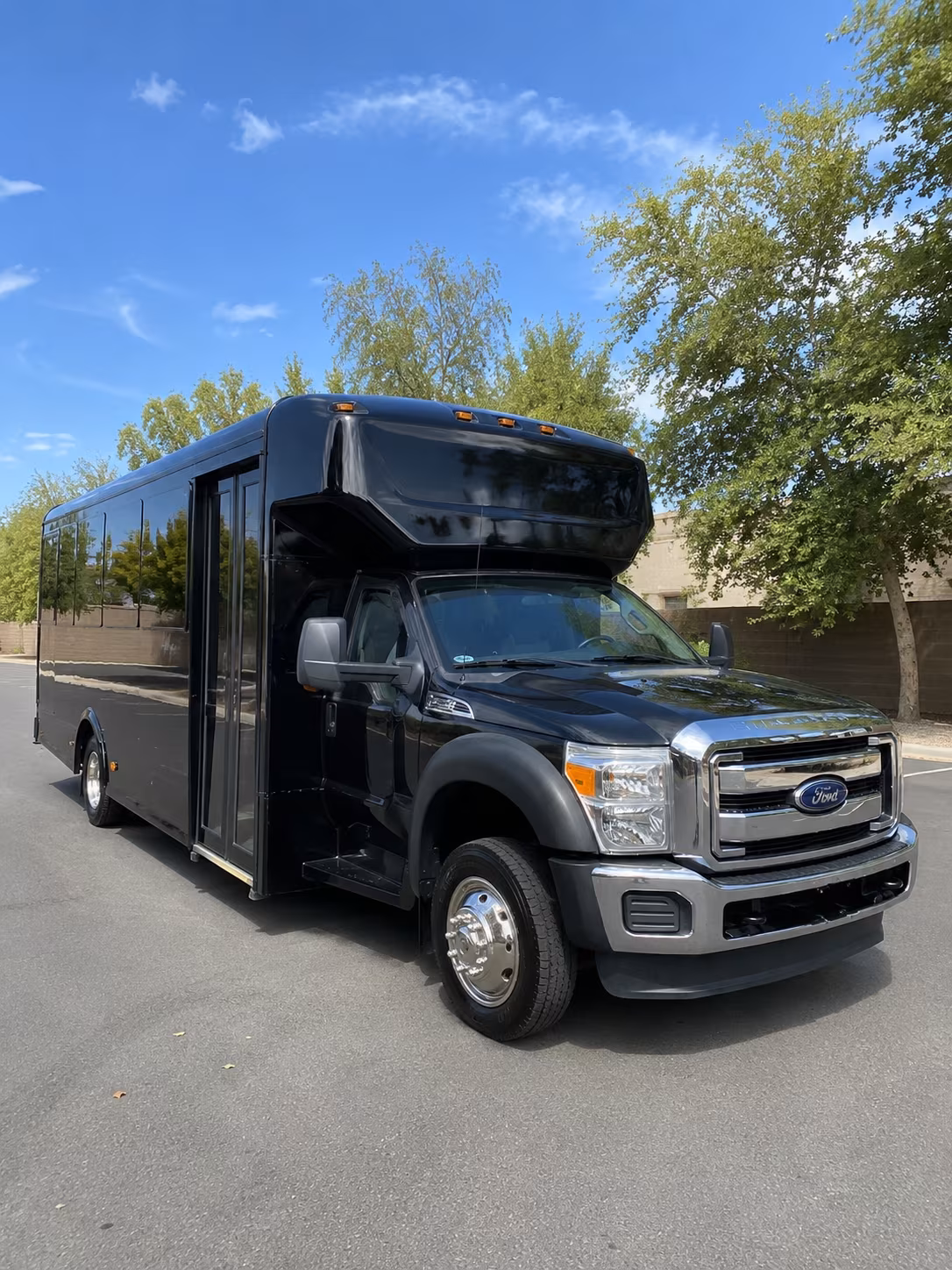 lafayette new years eve party bus rental
