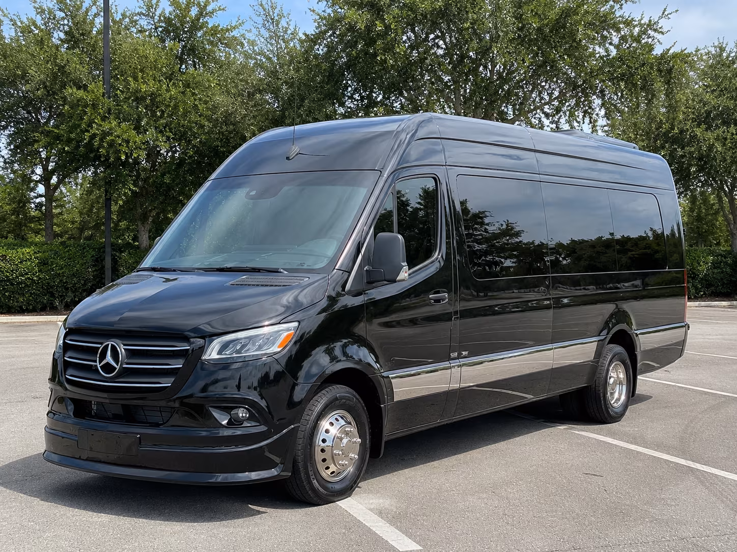 secure transportation for your next airport transfer 2