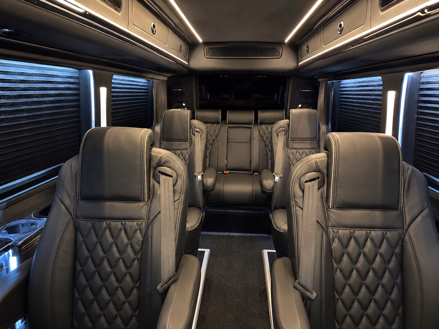 secure transportation for your next airport transfer 4