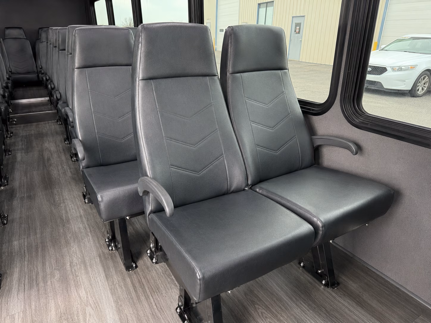 secure transportation for your next prom 1