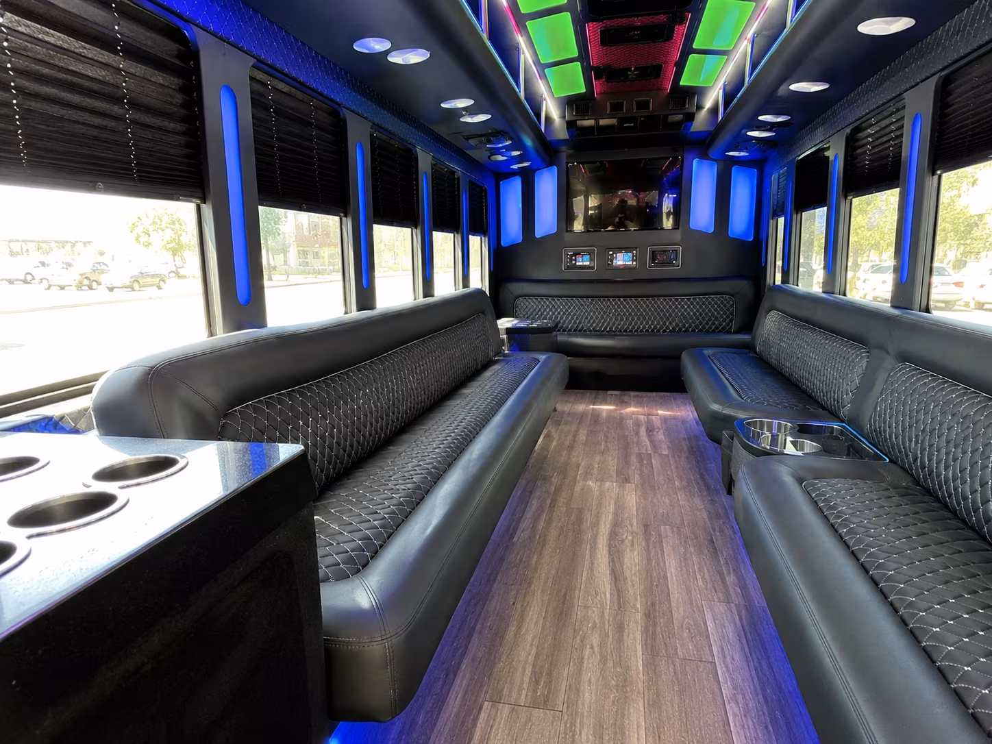 transportation buses to baton rouge concerts and raising cane s river center events